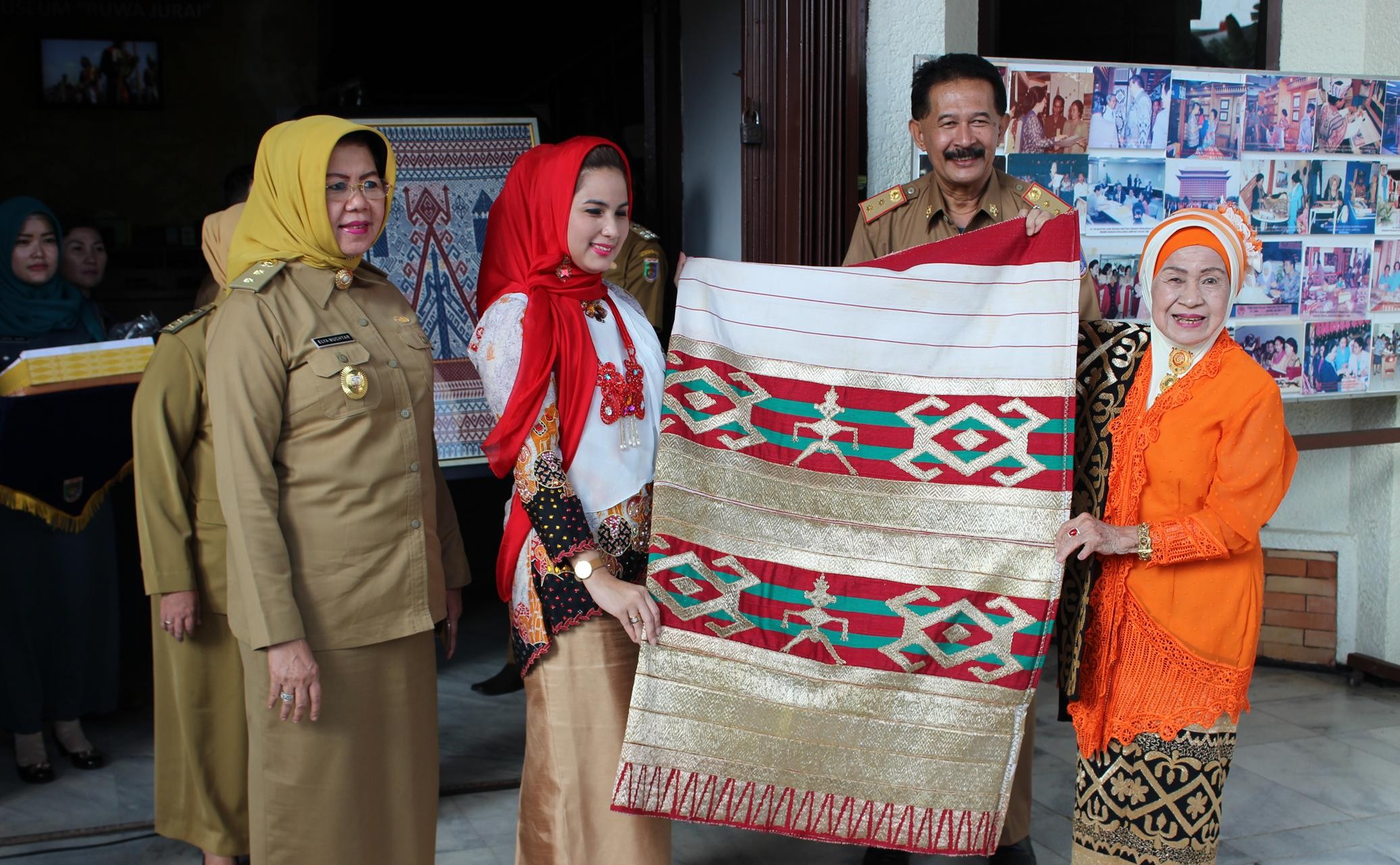 Aktivitas Pelestarian Tapis